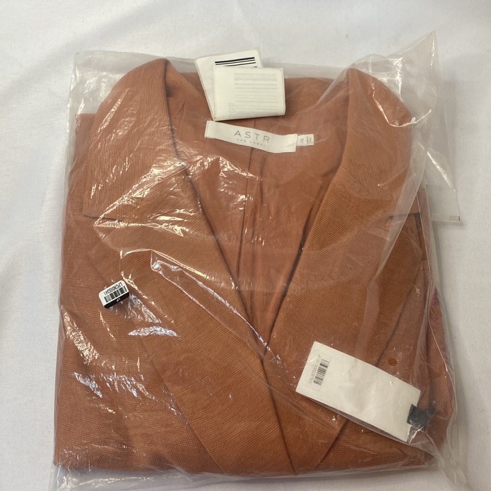ASTR The Label Allegra Blazer - Picture 3 of 4
